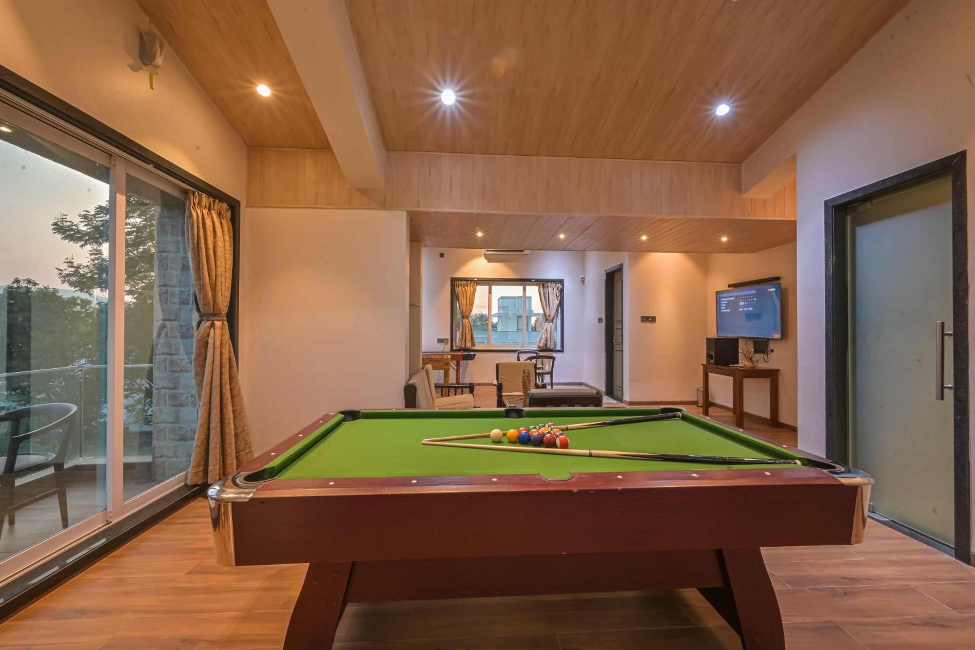 Elegant Villa By Tropicana Stays 로나발라 외부 사진